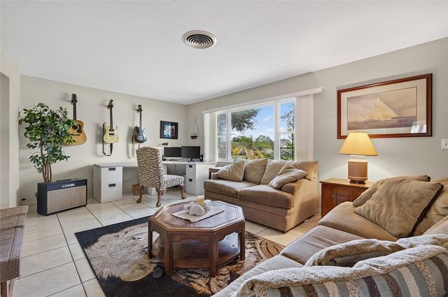 1342 EDMONTON DRIVE, Clearwater, FL 33756