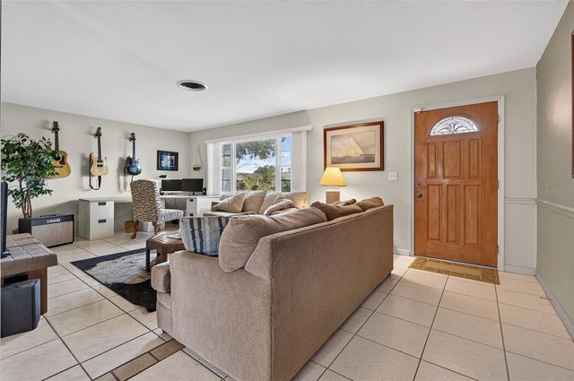 1342 EDMONTON DRIVE, Clearwater, FL 33756