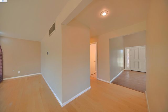 1425 Forest Dr, Turlock, CA 95380