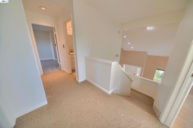 1425 Forest Dr, Turlock, CA 95380