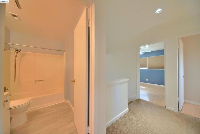 1425 Forest Dr, Turlock, CA 95380