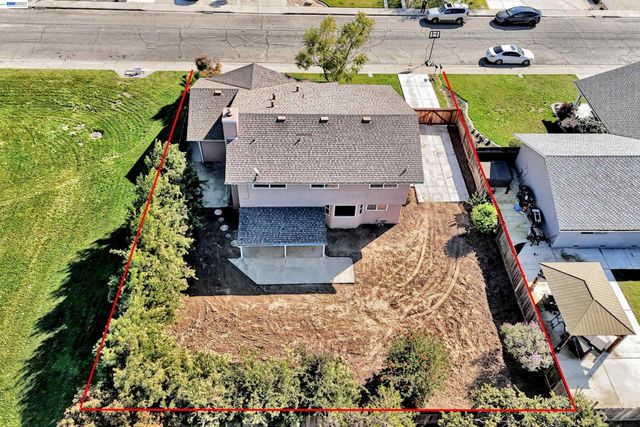 1425 Forest Dr, Turlock, CA 95380
