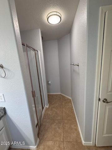 646 N COBBLESTONE Street, Gilbert, AZ 85234