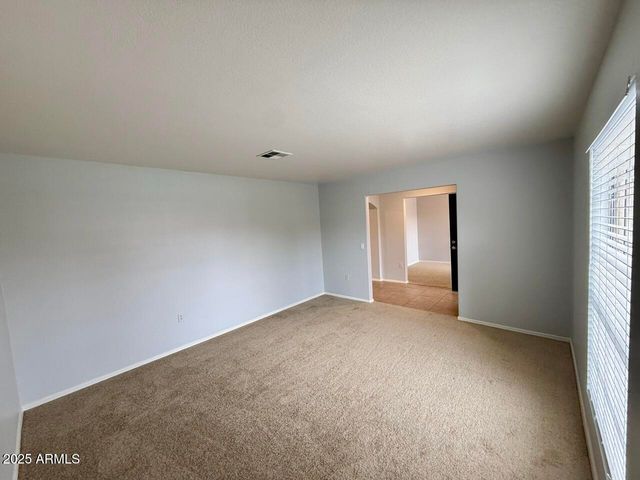 646 N COBBLESTONE Street, Gilbert, AZ 85234