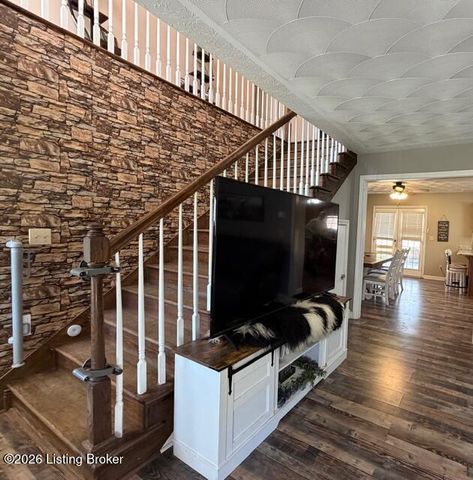 1645 Clarktown Rd, New Haven, KY 40051