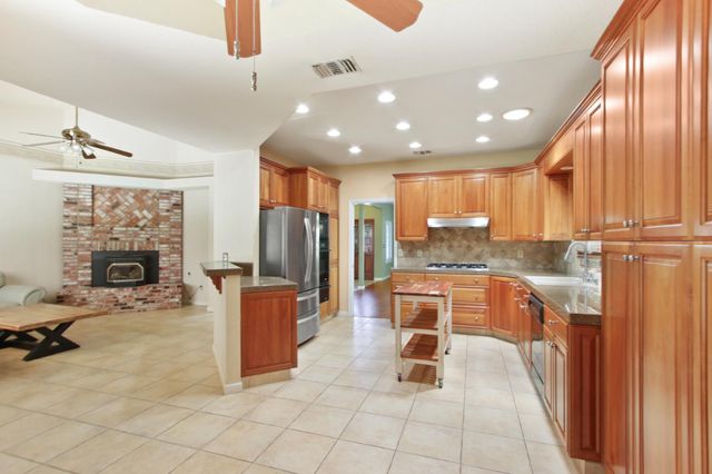 9282 Porto Vista Ct, Elk Grove, CA 95624