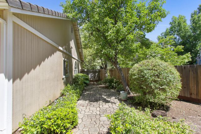 9282 Porto Vista Ct, Elk Grove, CA 95624