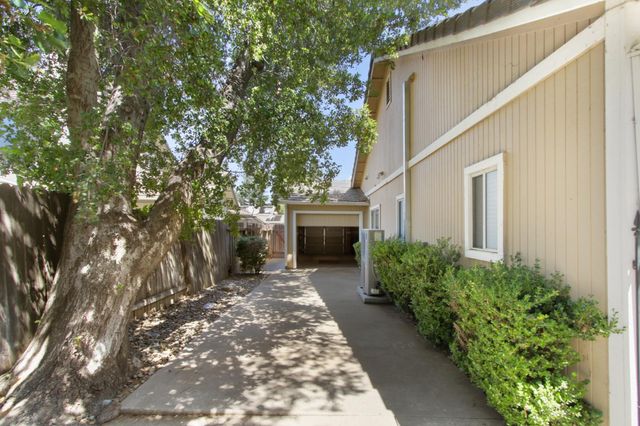 9282 Porto Vista Ct, Elk Grove, CA 95624