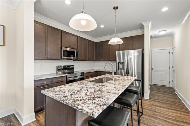 1411 Springvale Hill Drive, Kernersville, NC 27284