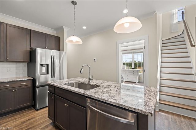 1411 Springvale Hill Drive, Kernersville, NC 27284