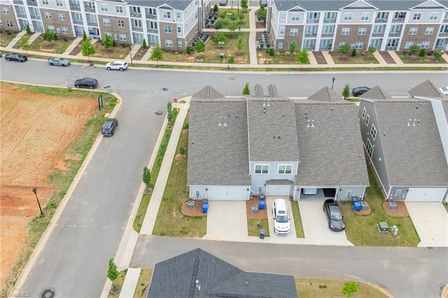 1411 Springvale Hill Drive, Kernersville, NC 27284
