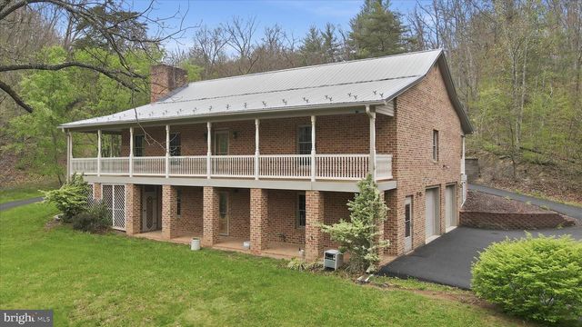 13834 HOLLOW RD, Hancock, MD 21750