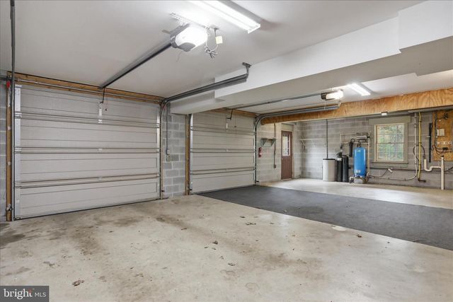 13834 HOLLOW RD, Hancock, MD 21750