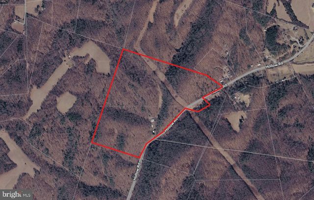 13834 HOLLOW RD, Hancock, MD 21750