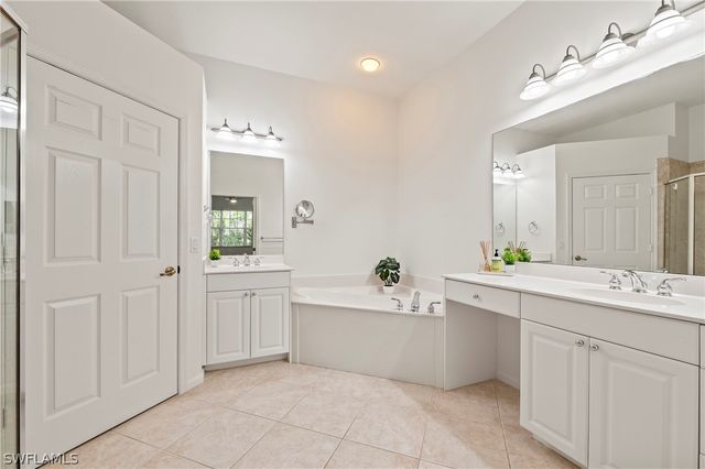 10040 Valiant CT 202, Miromar Lakes, FL 33913