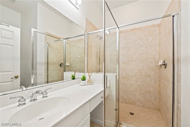 10040 Valiant CT 202, Miromar Lakes, FL 33913