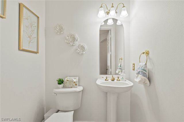 10040 Valiant CT 202, Miromar Lakes, FL 33913