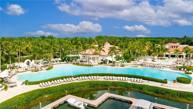 10040 Valiant CT 202, Miromar Lakes, FL 33913