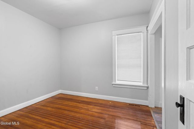 152 Elmer Avenue, Schenectady, NY 12308