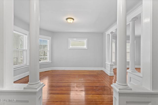 152 Elmer Avenue, Schenectady, NY 12308