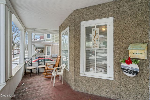 152 Elmer Avenue, Schenectady, NY 12308