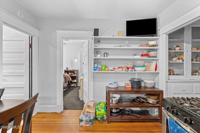 152 Elmer Avenue, Schenectady, NY 12308