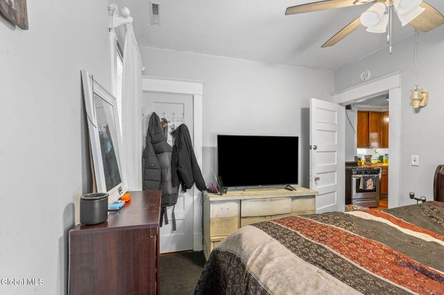 152 Elmer Avenue, Schenectady, NY 12308