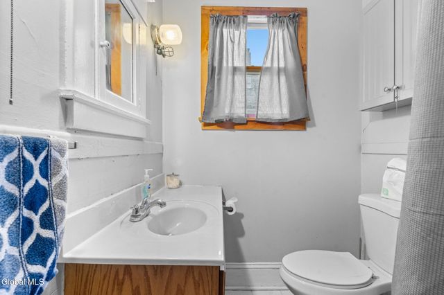 152 Elmer Avenue, Schenectady, NY 12308