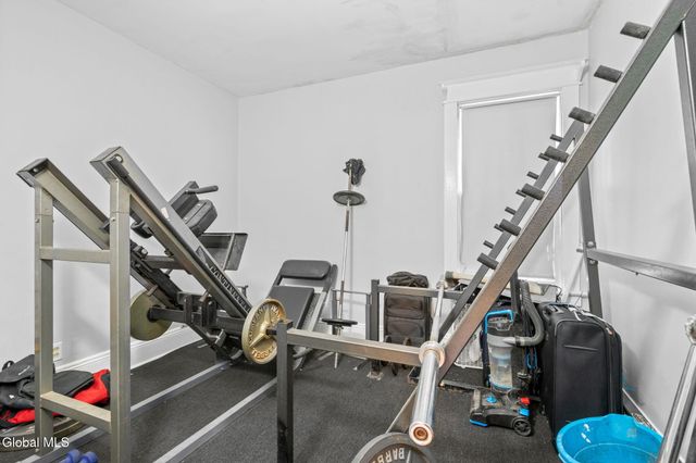 152 Elmer Avenue, Schenectady, NY 12308