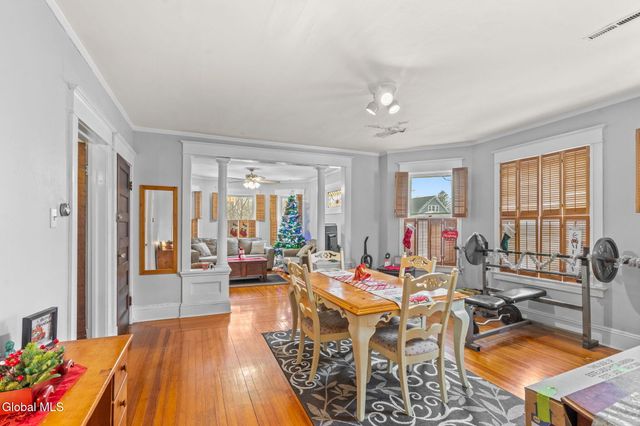 152 Elmer Avenue, Schenectady, NY 12308