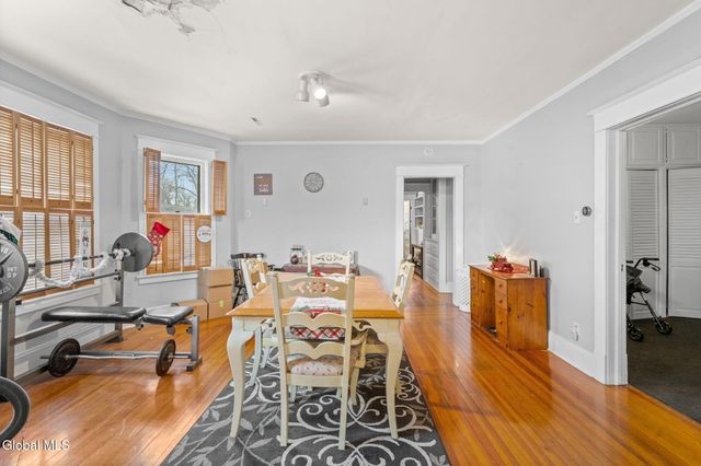 152 Elmer Avenue, Schenectady, NY 12308