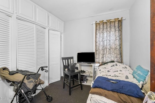 152 Elmer Avenue, Schenectady, NY 12308