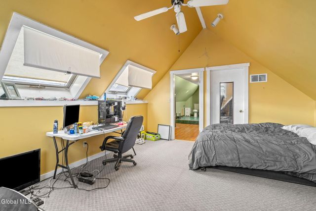 152 Elmer Avenue, Schenectady, NY 12308