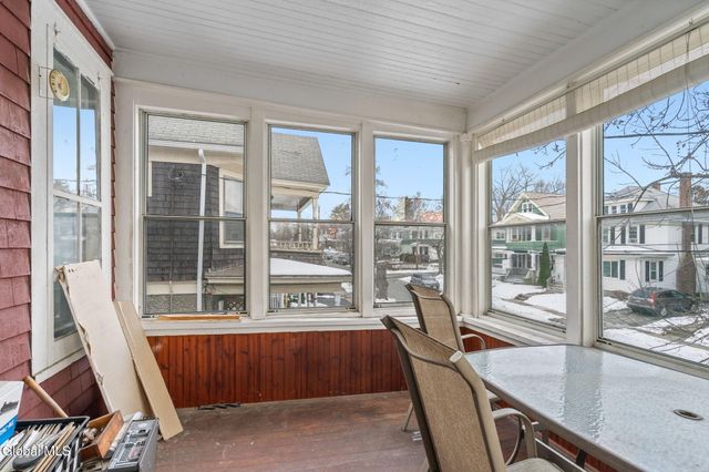 152 Elmer Avenue, Schenectady, NY 12308