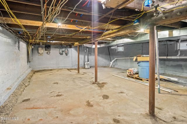 152 Elmer Avenue, Schenectady, NY 12308