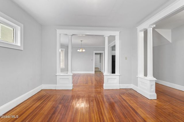 152 Elmer Avenue, Schenectady, NY 12308