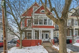 152 Elmer Avenue, Schenectady, NY 12308