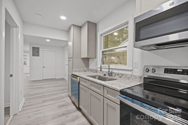 1833 Maxton Avenue, Gastonia, NC 28052