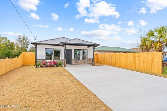927 Spring Avenue, Panama City, FL 32401