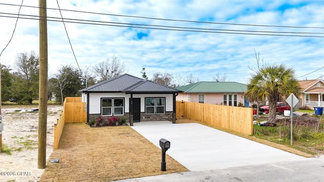 927 Spring Avenue, Panama City, FL 32401