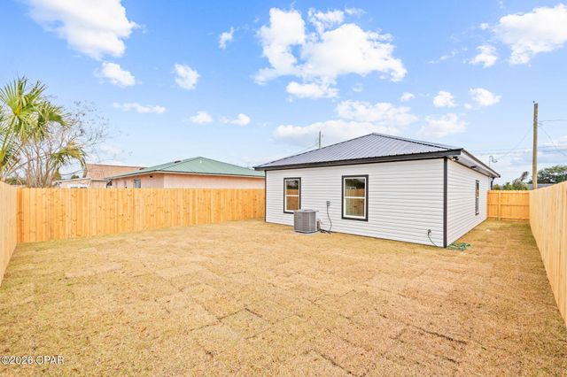 927 Spring Avenue, Panama City, FL 32401