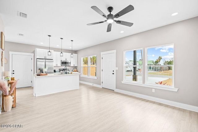 927 Spring Avenue, Panama City, FL 32401