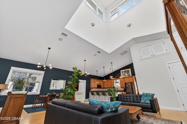 615 Art Center Avenue, New Smyrna Beach, FL 32168