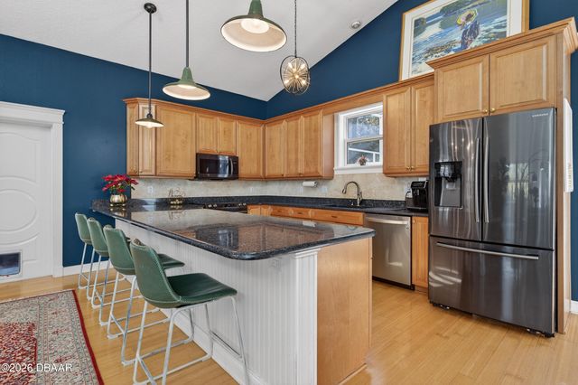 615 Art Center Avenue, New Smyrna Beach, FL 32168