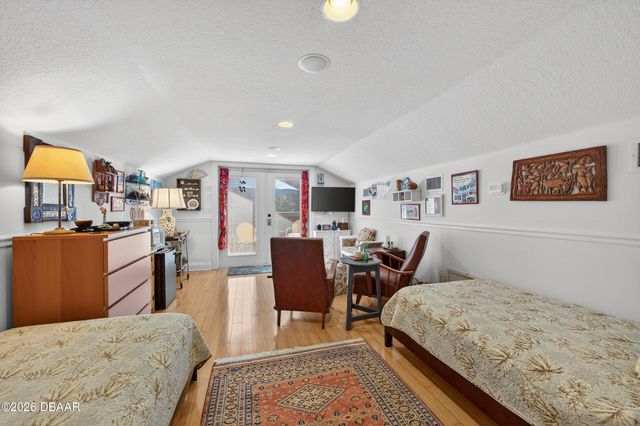 615 Art Center Avenue, New Smyrna Beach, FL 32168