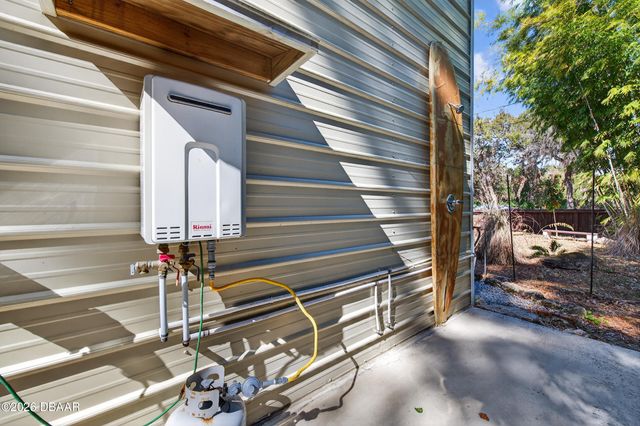 615 Art Center Avenue, New Smyrna Beach, FL 32168