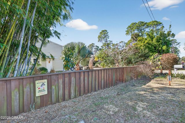 615 Art Center Avenue, New Smyrna Beach, FL 32168