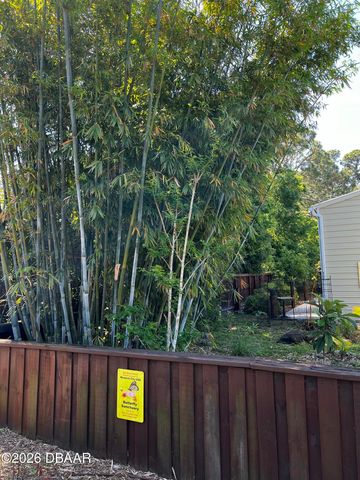 615 Art Center Avenue, New Smyrna Beach, FL 32168