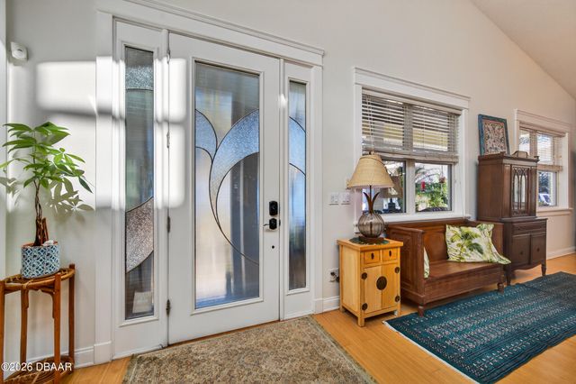 615 Art Center Avenue, New Smyrna Beach, FL 32168