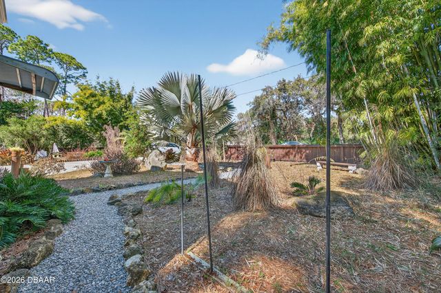 615 Art Center Avenue, New Smyrna Beach, FL 32168